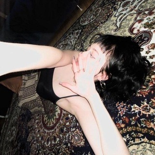 Логотип @paradlgm - парадигма, зачинено