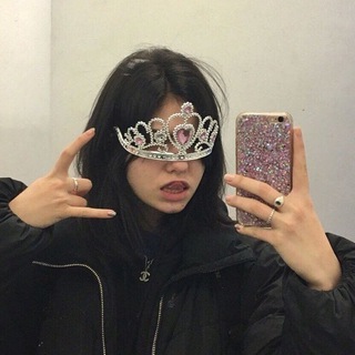 Логотип @parnieoboii - обои для двоих