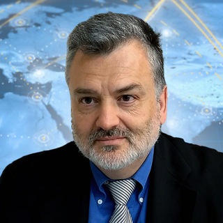 Логотип @paskovru - Пламен Пасков по-русски