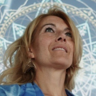 Логотип @patriziarocchinotti - Accademia Della Bellezza I AM