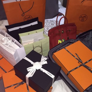 Логотип @pearceshop - PearceShop