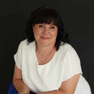 Логотип @pereezd_nvkz - Вера Устьянцева | Жизнь специалиста по недвижимости