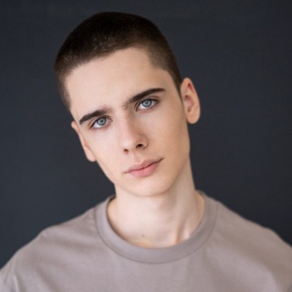 Логотип @petrnatarov - Петя Натаров