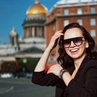 Логотип @petrogradit - Меня петроградит