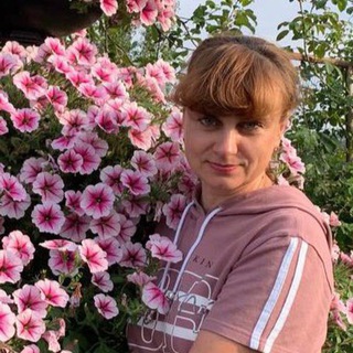 Логотип @petunii_vmeste - Выращиваем петунии вместе