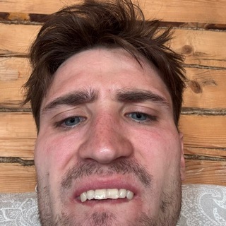 Логотип @petyapetarda - Петя Петарда