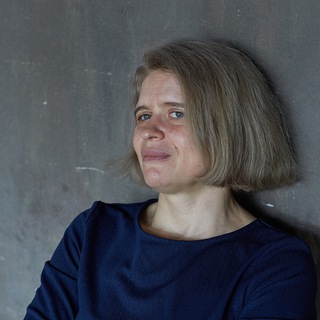 Логотип @physmathelp - Математика в игре