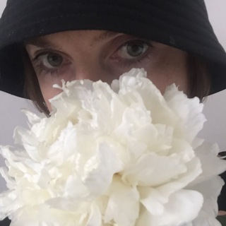 Логотип @pill_for_hamlet - Таблетка для Гамлета