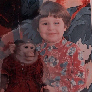 Логотип @pink_dolphinn - Подводный мир секретаря Серафима Мукки