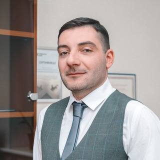 Логотип @pirogovsm - Юрист Сергей Пирогов