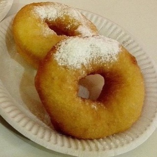 Логотип @pishki_politeh - Есть ли сегодня пышки в Политехе?