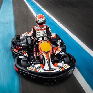 Логотип @pitstoprace - Гонки в Pitstop Karting