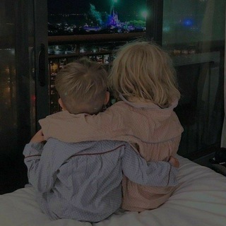 Логотип @pizda2345678 - дурдом это, а не детдом.