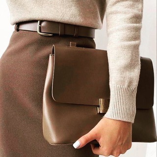 Логотип @platye_2020 - Женская одежда из Новосибирска 🎗️ Лазарева Татьяна