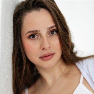 Логотип @plnnkhrmv - На связи Бондарева