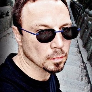 Логотип @plvnshina - Пелевинщина