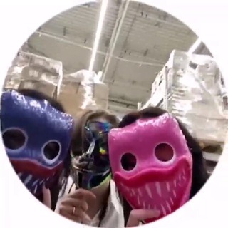 Логотип @pochtibeatles - долой тильт и бутылки