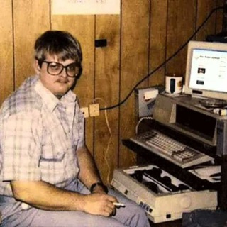 Логотип @pogromist_it - Погромист