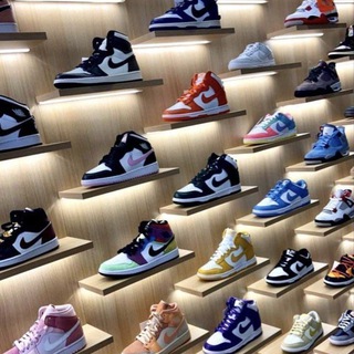 Логотип @poizon_community_ru - Poizon community | оригинальные кроссовки