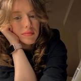 Логотип @poleinelife - literally polya