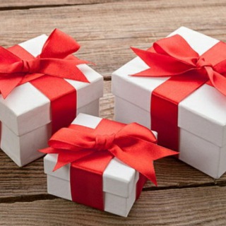 Логотип @poleznieshtu4ki - Лучшие Подарки для близких.