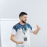 Логотип @polezno_chatik - Полезный человек | Паршиков Юрий CHAT 💬