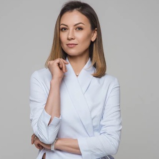 Логотип @poligyn - Байки из кресла