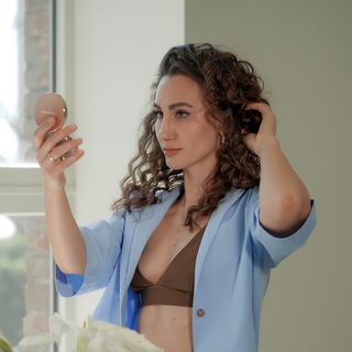 Логотип @polina_znaet_main - Polina_znaet_main