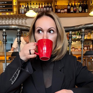 Логотип @polinaprosalony - Полина Гинзбург