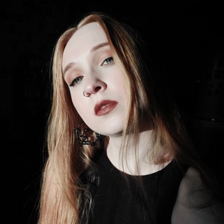 Логотип @polinawrmwd - горькая полынь