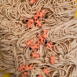 Логотип @pollydontworrychat - Чат про жрац