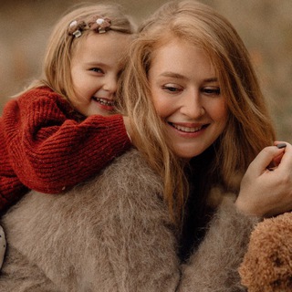 Логотип @pollysslife - Mothermood & inspiration