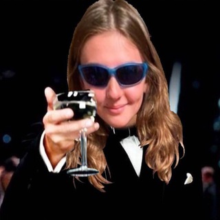 Логотип @polniysurblyat - сюрчик