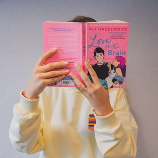 Логотип @polumnabooks - Polumna_books | о книгах | 18+