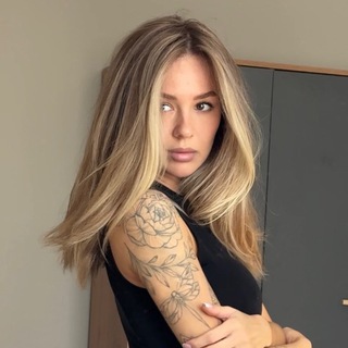 Логотип @polya_zhdanova - просто Поля 🤍