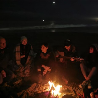 Логотип @polyanka_adler - Песни под гитару в Адлере 🔥🎸🎤🥁🎶