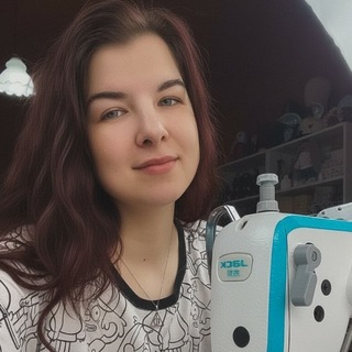 Логотип @popi_sews_ps - Ангелина шьет 🪡