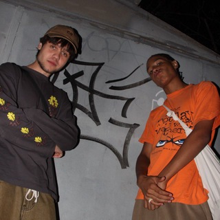 Логотип @poppium - poppium