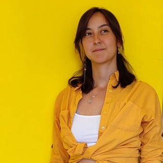 Логотип @popugaiglagolet - Попугай глаголет