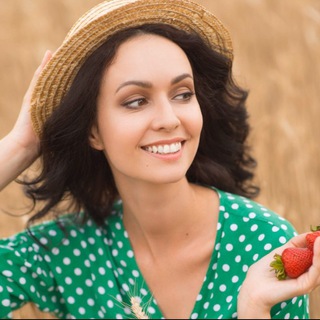 Логотип @posingeasy - Позировать Легко