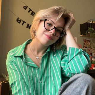 Логотип @postalheckate - with love, your heckate