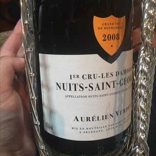 Логотип @potre_blyat - Потреблять