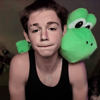 Логотип @pov_payton0 - Просто чатик🦋