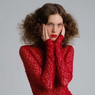 Логотип @pozirovanie - 🦅 Уральская богема | Беркут Настя