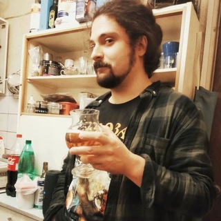 Логотип @pppivo - Петр пьет пиво