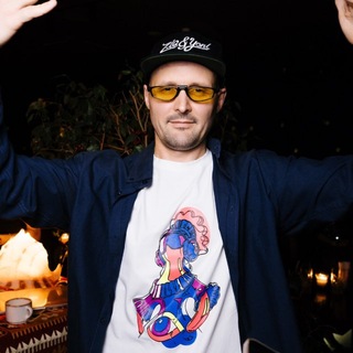 Логотип @present_is_perfect - 💚 Doctor_Love ✨