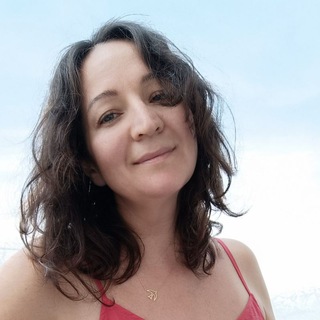 Логотип @pritcha_psy - Спелая Ягода