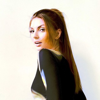 Логотип @privatnikiri - С широко открытыми глазами Chat