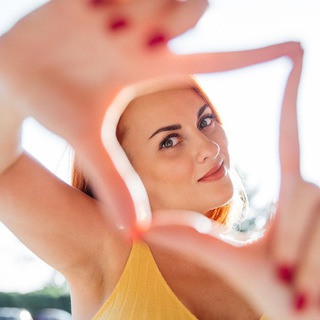 Логотип @privetwam - Анастасия Кирюшичева. Между любовью и самореализацией