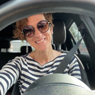 Логотип @pro_eto_1 - Неудобные вопросы продюсера